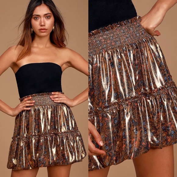 Free People Dresses & Skirts - FREE PEOPLE In a Bubble Skirt NWT